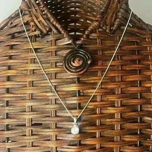 Vintage Avon honor society CZ pendant necklace